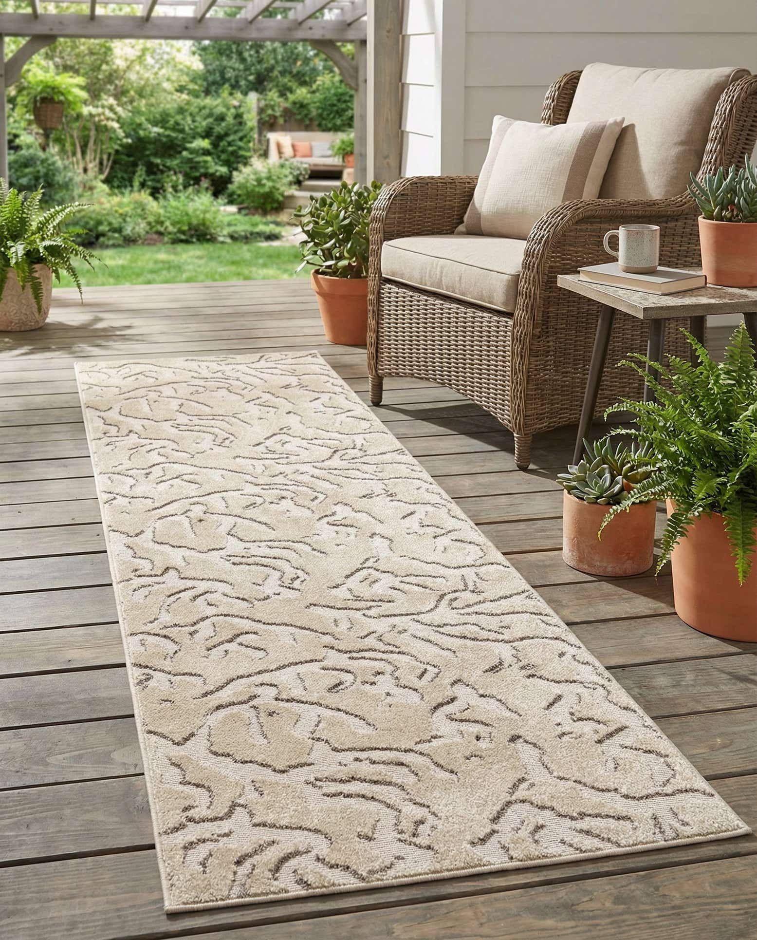 2' 7 x 10' Easy-Clean Sabrina Soto Indoor / Outdoor Runner Rug
