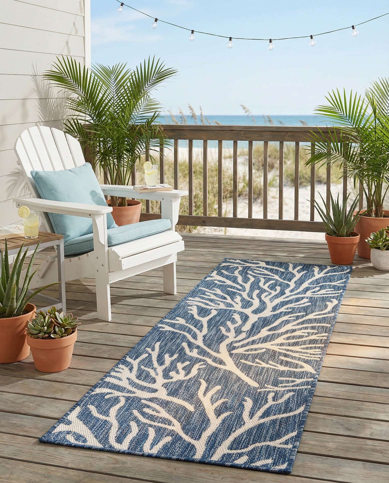 2' x 6' Easy-Clean Coastal Indoor / Outdoor Runner Rug