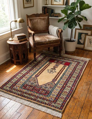 3' 1 x 4' 7 Hand Knotted Lahour Oriental Wool Rug
