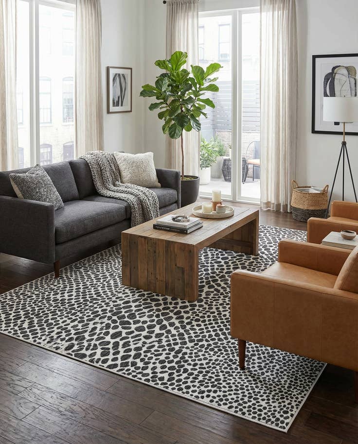 Detail image of 7' 10 x 11' Easy-Clean Jill Zarin Cape Town Indoor / Outdoor Rug
