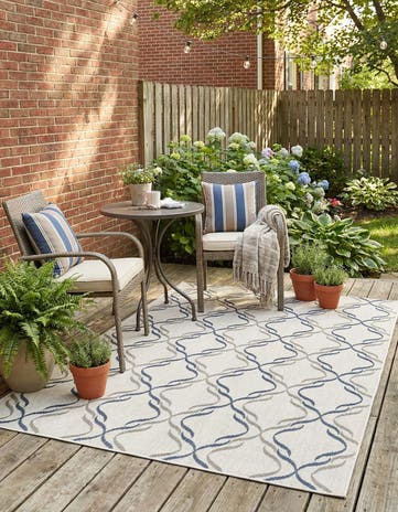 Ivory Easy-Clean Lattice Indoor / Outdoor Rug