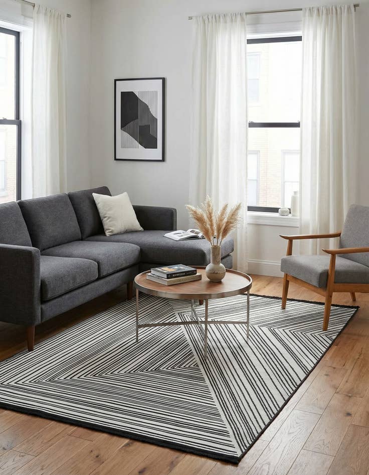 Detail image of 4' x 6' Milano Rug