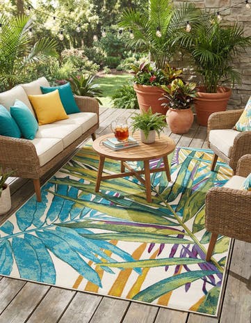 5' x 8' Easy-Clean Botanical Indoor / Outdoor Rug