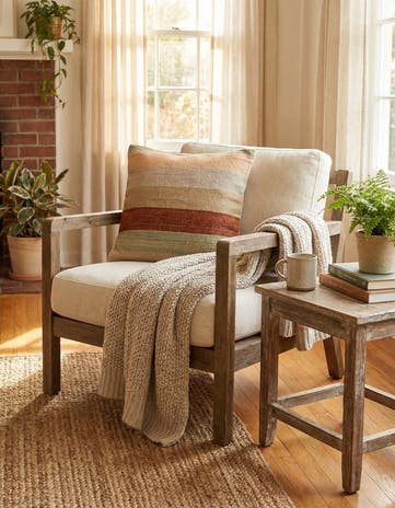 1' 5 x 1' 6 Hand Woven Pillow Wool Square Rug
