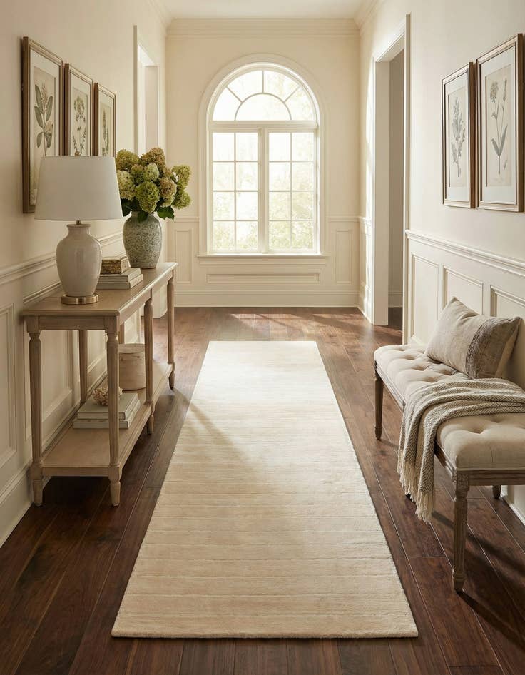 Detail image of 2' 7 x 9' 10  Hand Knotted Darya Wool Runner Rug