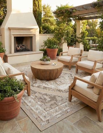 13' x 13' Easy-Clean Traditional Indoor / Outdoor Square Rug