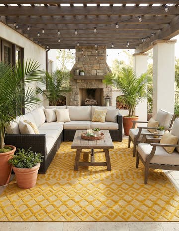 Yellow Easy-Clean Trellis Textured Indoor / Outdoor Rug