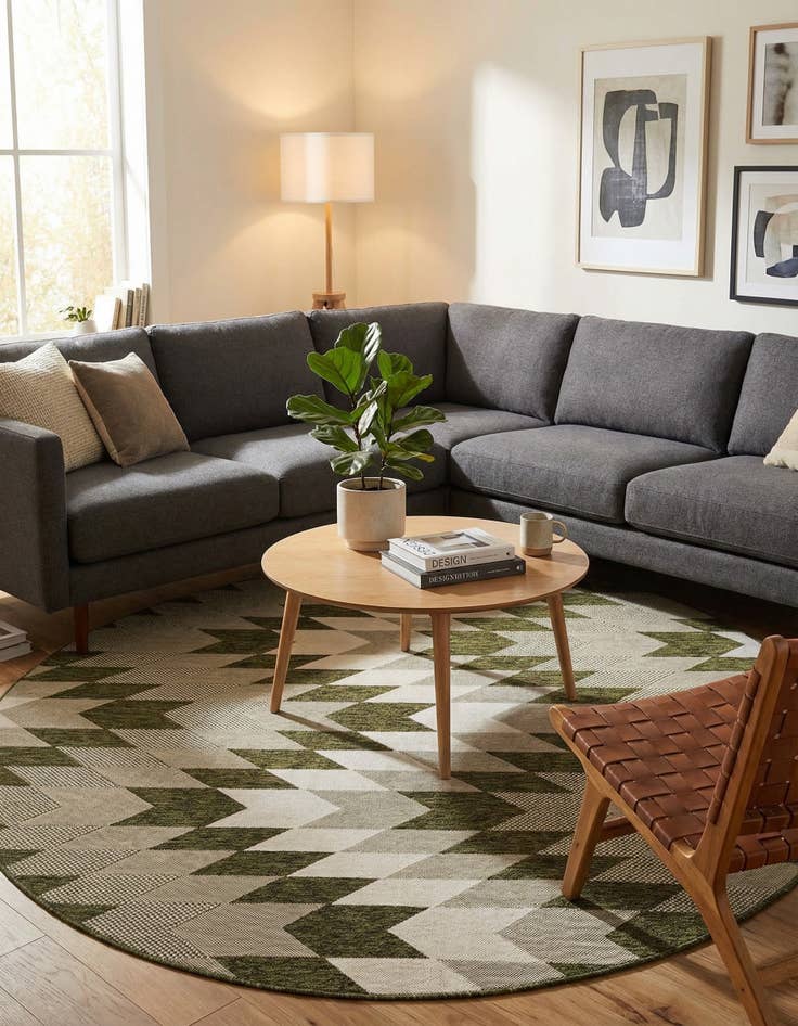 Detail image of  7' 10 x 7' 10  Washable Modern Indoor / Outdoor Round Rug