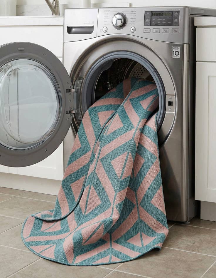 Detail image of 7' 10 x 10'  Washable Jill Zarin Napa Indoor / Outdoor Oval Rug