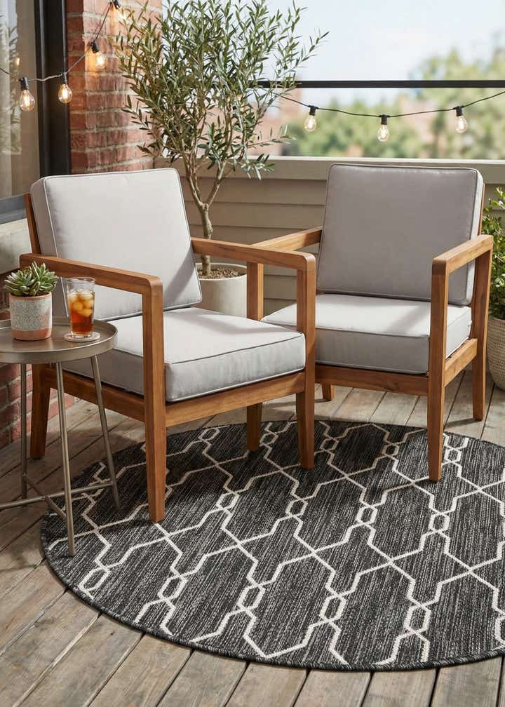 4' x 4' Easy-Clean Trellis Indoor / Outdoor Round Rug
