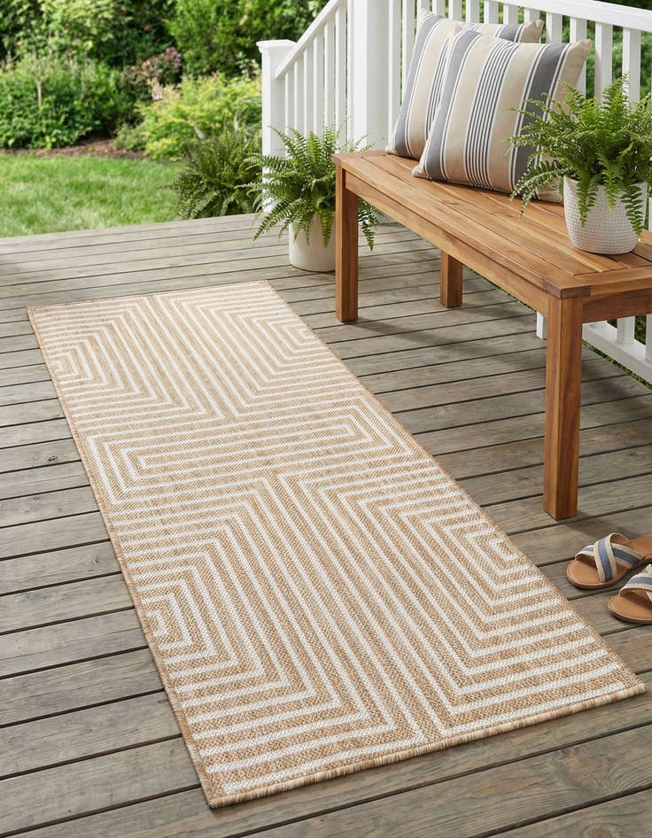 Detail image of 2' x 4'  Washable Modern Indoor / Outdoor Runner Rug
