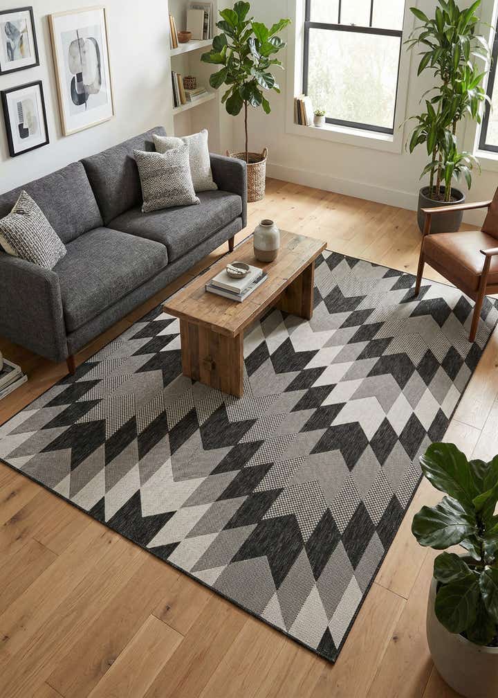 5' 3 x 8' Easy-Clean Modern Indoor / Outdoor Rug