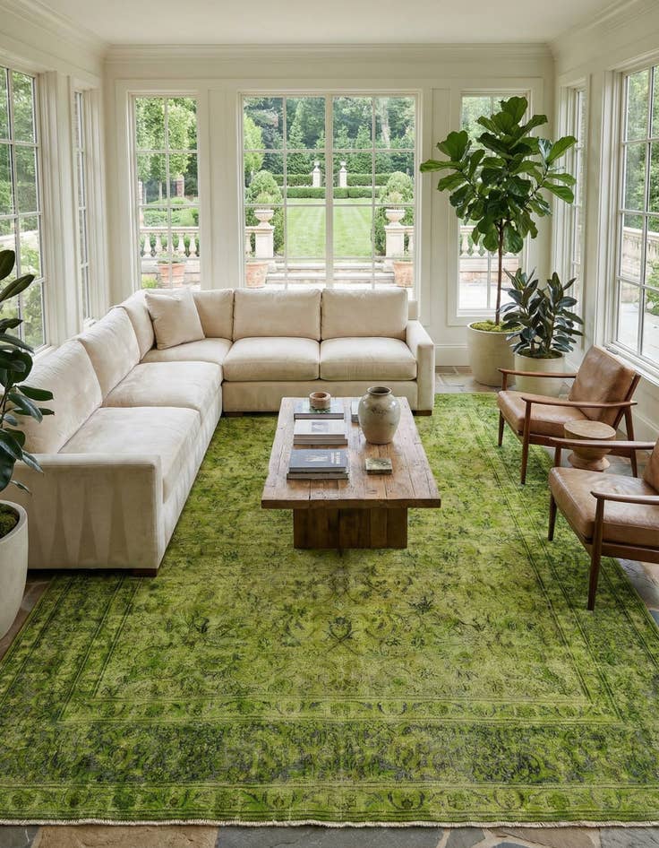 Detail image of 9' 8 x 13' 1 Vintage Royal Wool Rug