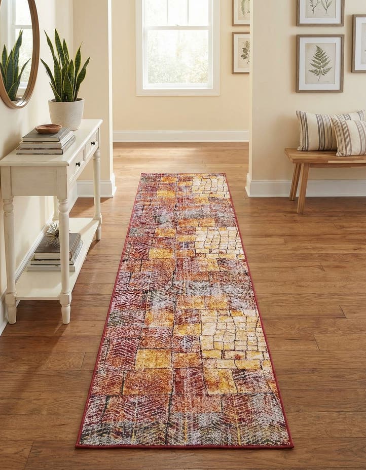 2' 7 x 10' Valencia Runner Rug