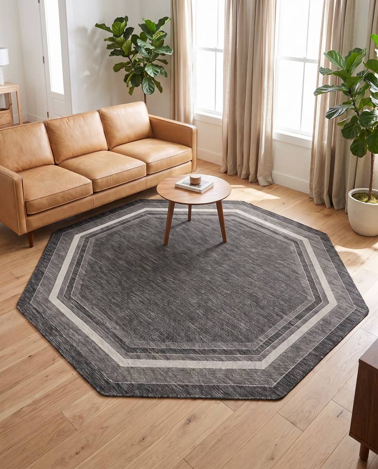 Detail image of 7' 10 x 7' 10 Easy-Clean Border Indoor / Outdoor Octagon Rug