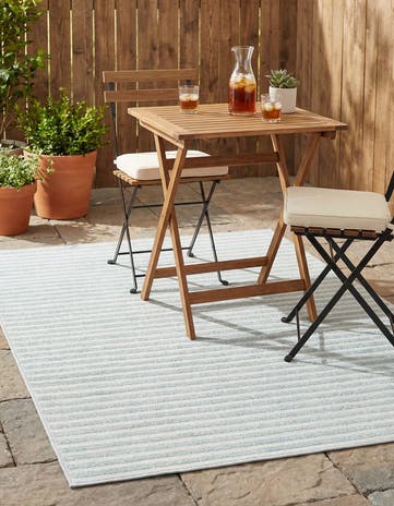 4' x 6' Easy-Clean Sabrina Soto Indoor / Outdoor Rug