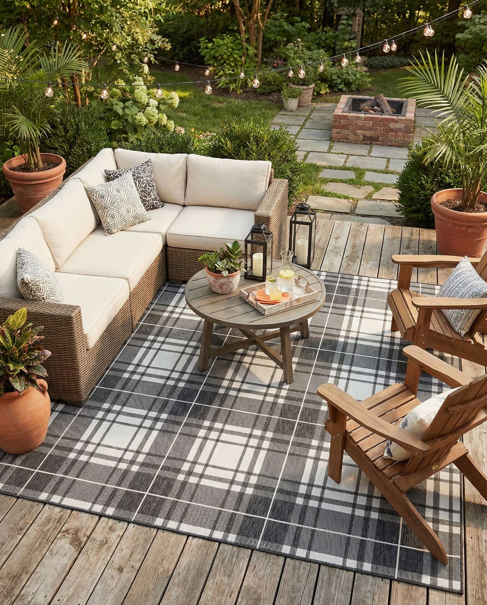 10' x 10' Easy-Clean Checkered Indoor / Outdoor Square Rug