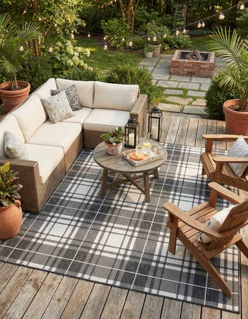 10' x 10' Easy-Clean Checkered Indoor / Outdoor Square Rug