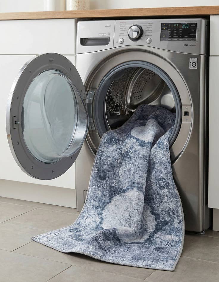 Detail image of 2' x 8'  Washable Yara Runner Rug