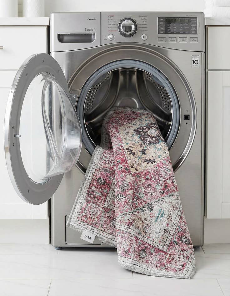 Detail image of 2' x 3'  Washable Yara Rug