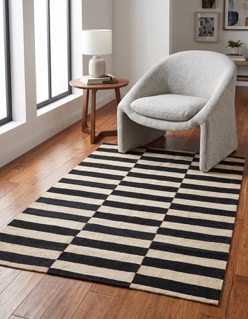 3' 5 x 4' 9 Hand Woven Kilim Modern Wool Rug