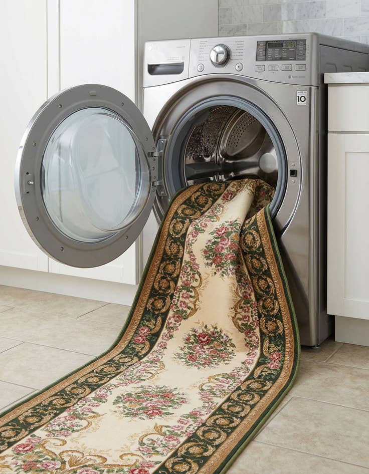 Detail image of 2' 7 x 12'  Washable Traditional Indoor / Outdoor Runner Rug