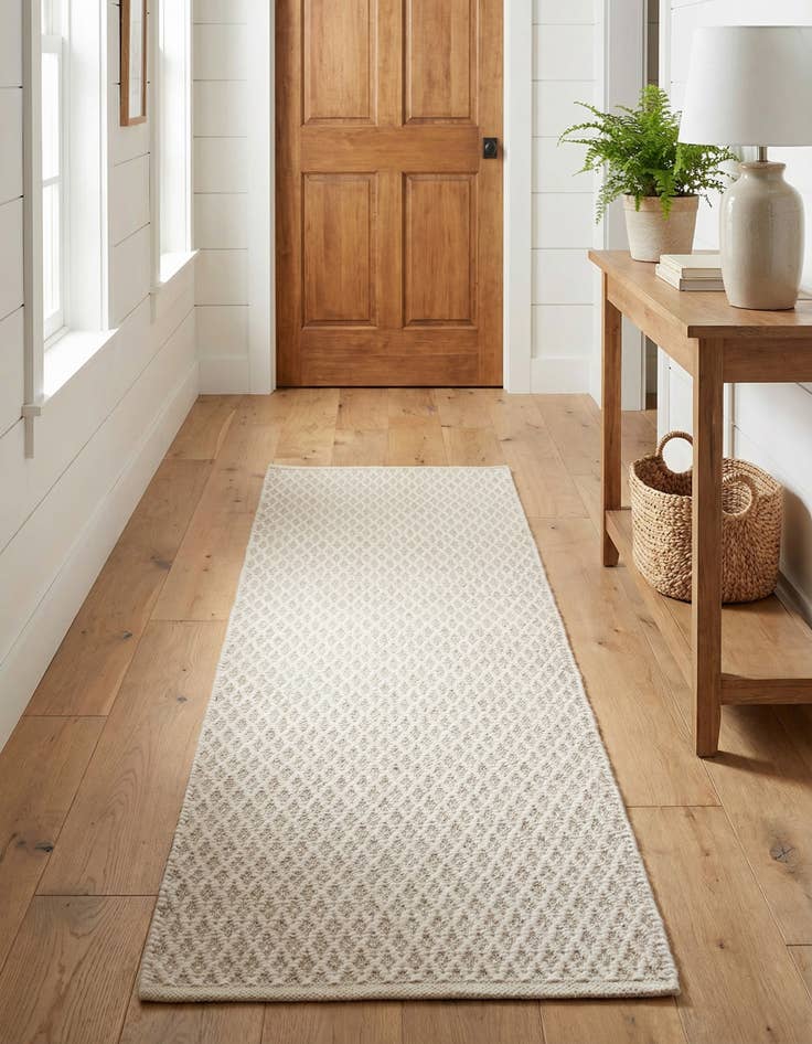 Detail image of  2' x 8'  Hand Woven Lattice Wool Runner Rug