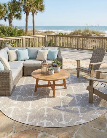 10' x 10' Easy-Clean Coastal Indoor / Outdoor Round Rug