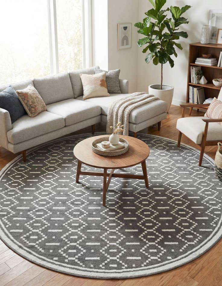 Detail image of 10' x 10' Oslo Round Rug