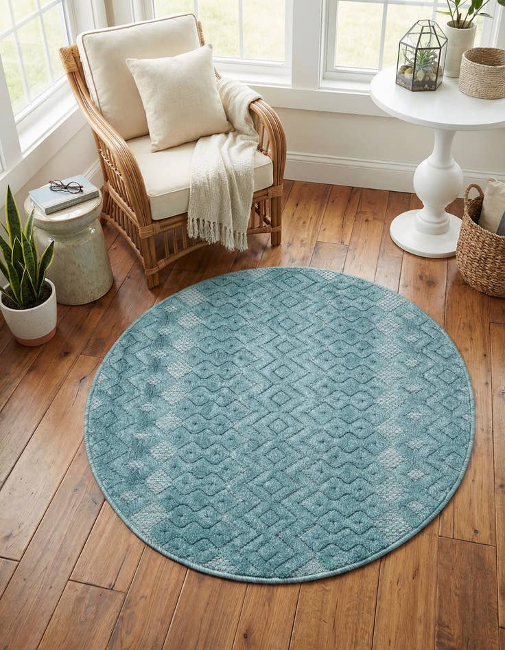 Detail image of 3' x 3'  Washable Trellis Textured Indoor / Outdoor Round Rug