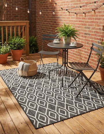 4' x 6' Easy-Clean Jill Zarin Turks and Caicos Indoor / Outdoor Rug