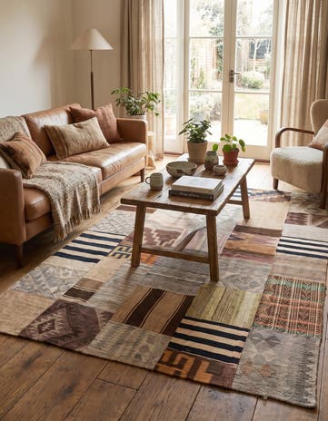 5' 4 x 8' Hand Woven Kilim Patchwork Wool Rug