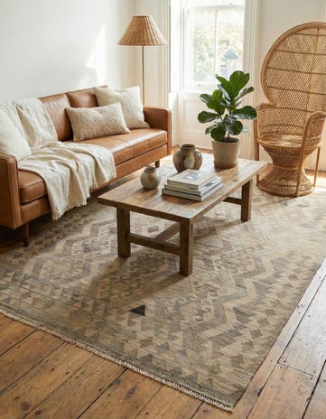 5' 3 x 6' 8 Hand Woven Kilim Maymana Wool Rug
