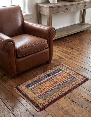 1' 4 x 2' Hand Knotted Ziegler Rug