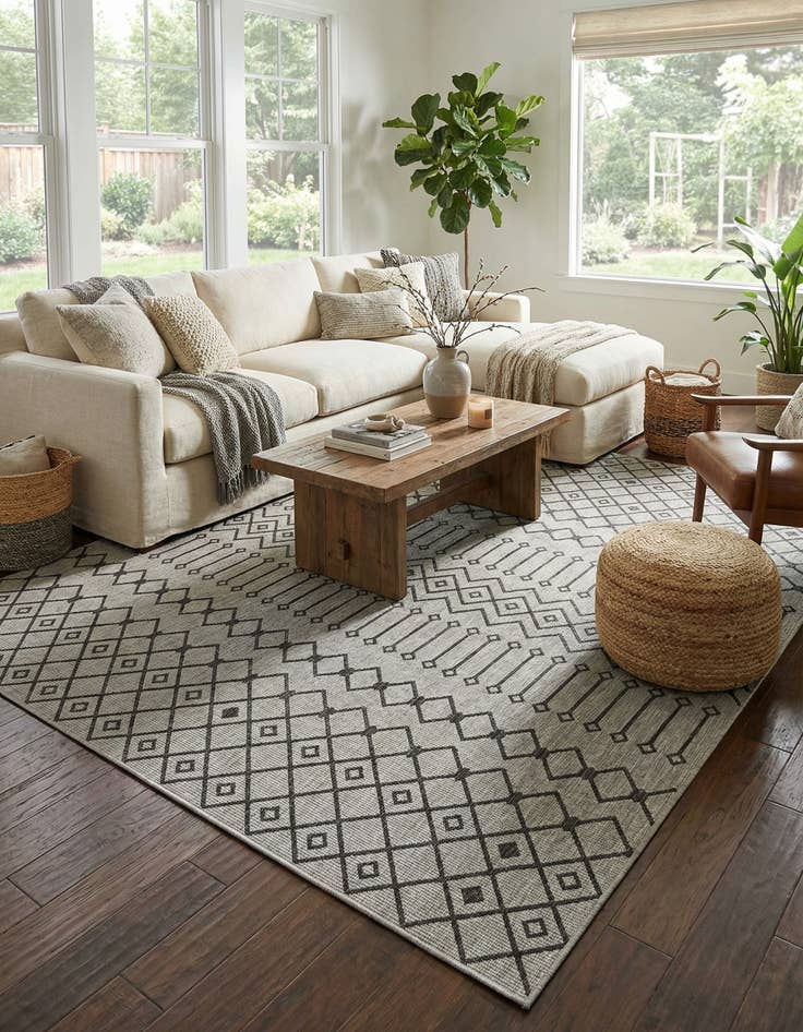 Detail image of 10' x 13'  Washable Trellis Indoor / Outdoor Rug