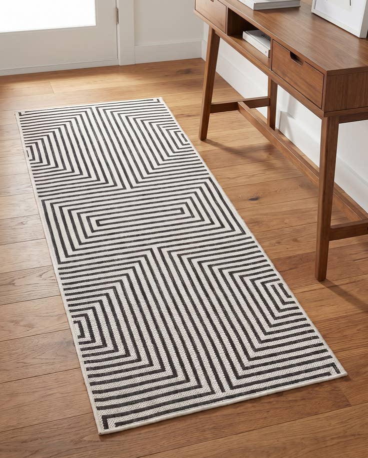 Detail image of 2' x 5' 3 Easy-Clean Modern Indoor / Outdoor Runner Rug