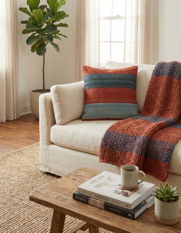 3' 3 x 3' 3 Hand Woven Pillow Wool Square Rug