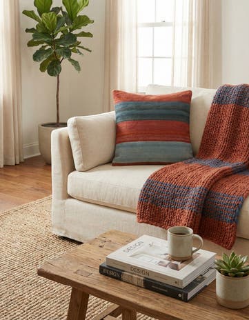 3' 3 x 3' 3 Hand Woven Pillow Wool Square Rug