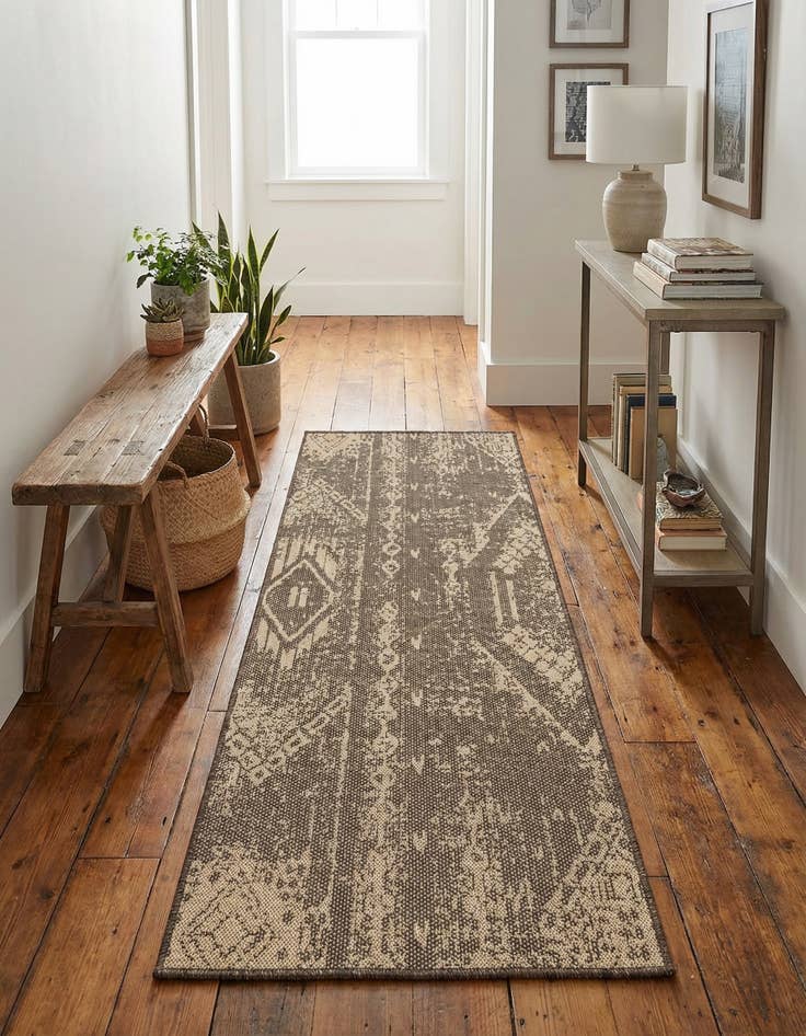 Detail image of  2' 9 x 6' Dunes Runner Rug