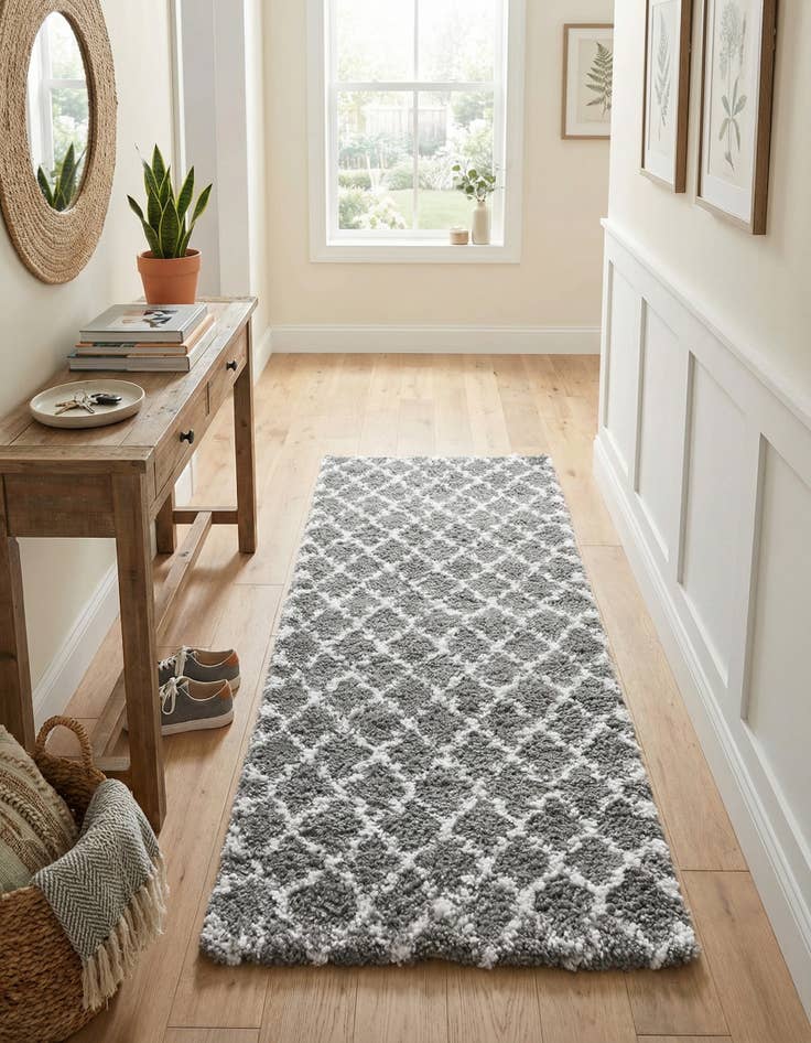 Detail image of 2' 7 x 6' Marrakesh Shag Runner Rug