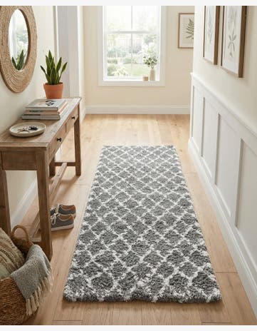 2' 7 x 6' Marrakesh Shag Runner Rug