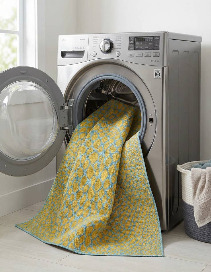 Detail image of 5' 3 x 8'  Washable Jill Zarin Cape Town Indoor / Outdoor Rug