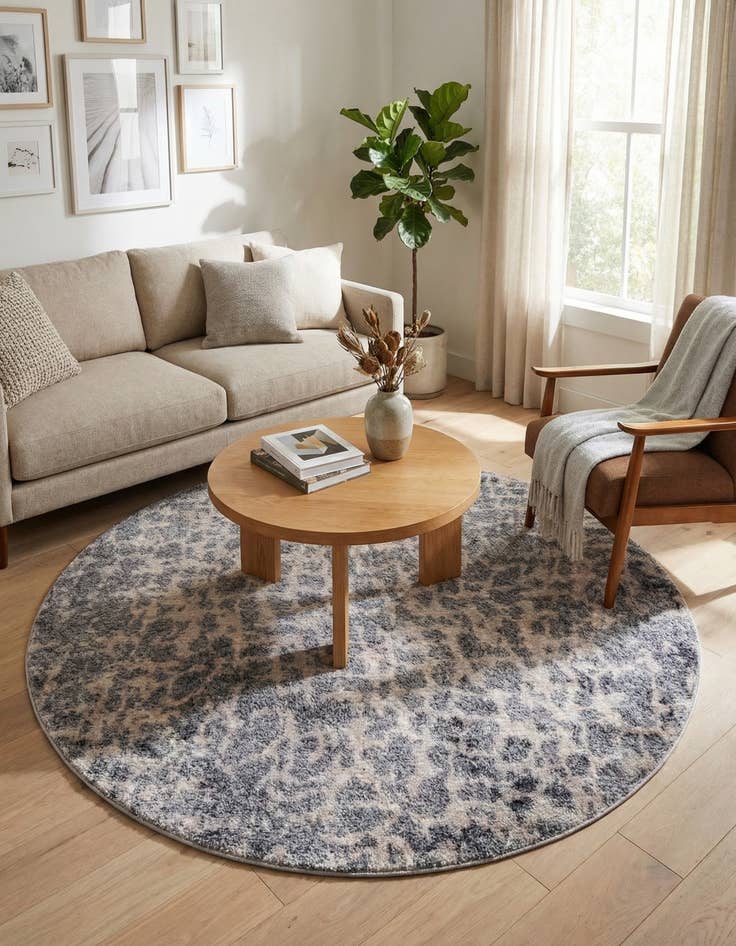 Detail image of 4' 7 x 4' 7 Atlas Round Rug