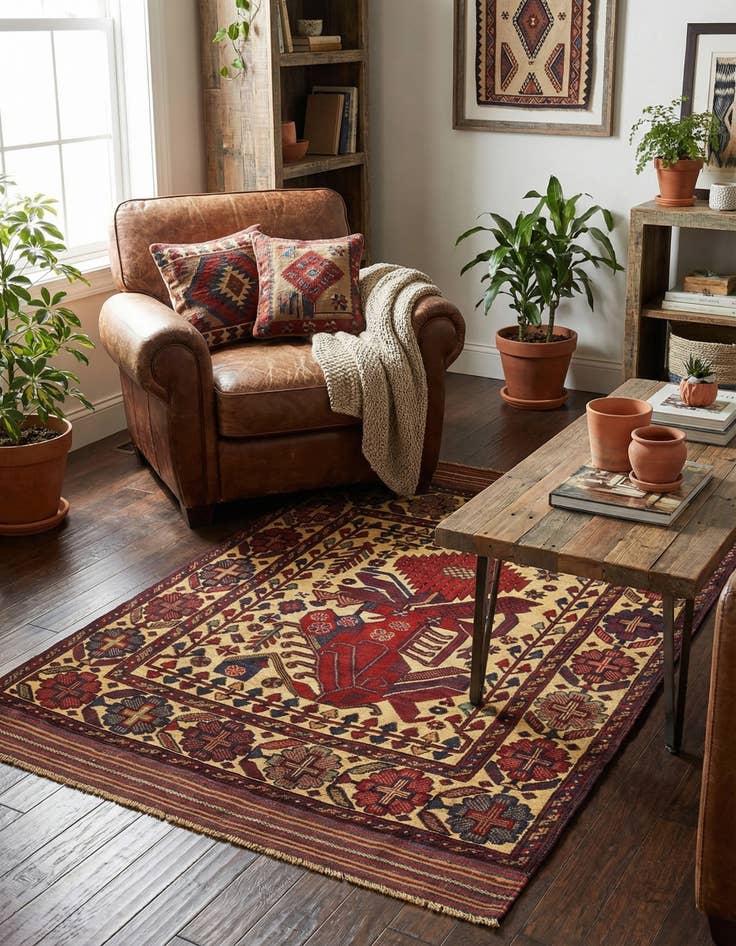 Detail image of 4' 4 x 5' 7  Hand Knotted Sumak Wool Rug