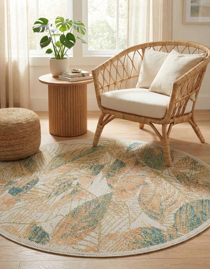 Detail image of 5' 3 x 5' 3 Easy-Clean Baja Indoor / Outdoor Round Rug