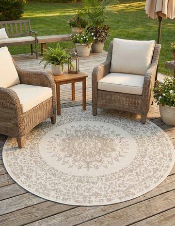 6' x 6' Easy-Clean Traditional Indoor / Outdoor Round Rug
