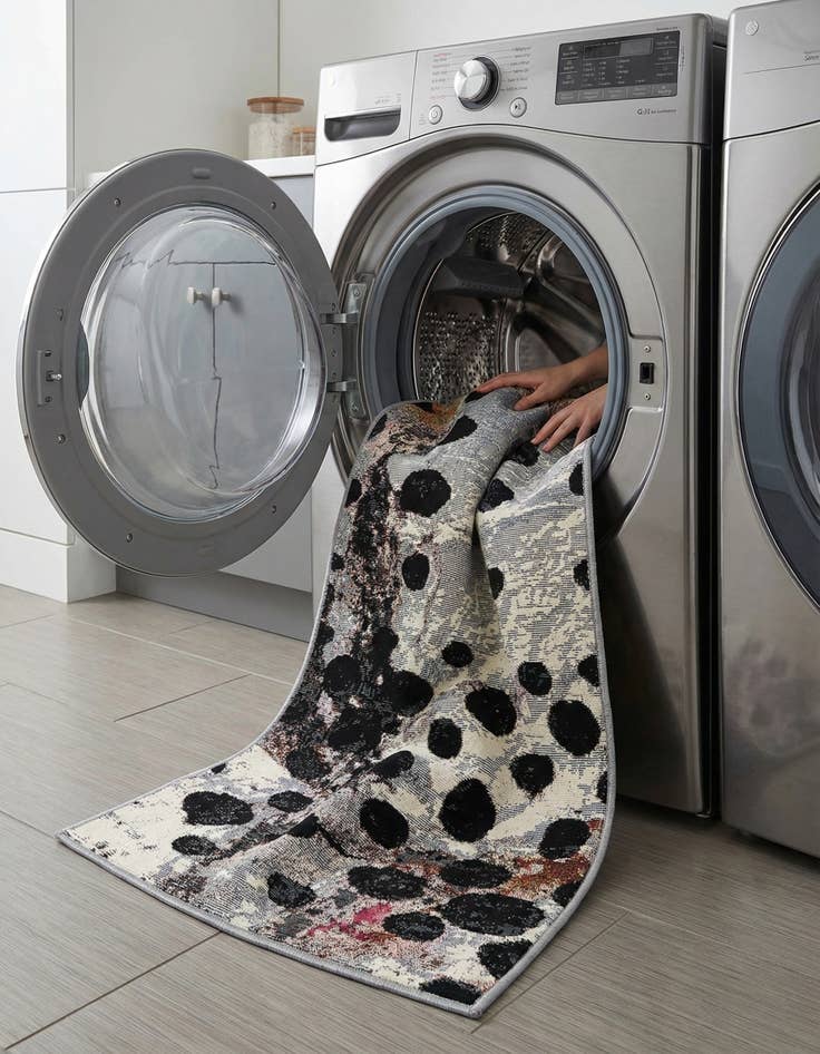 Detail image of  2' x 6'  Washable Modern Indoor / Outdoor Runner Rug