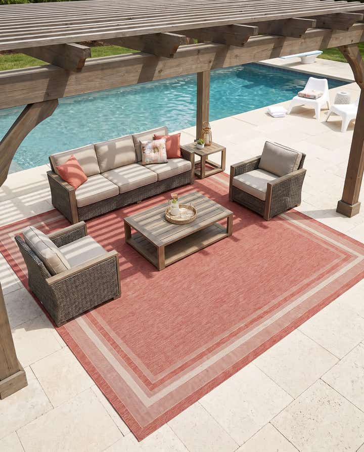 13' x 13' Easy-Clean Border Indoor / Outdoor Square Rug