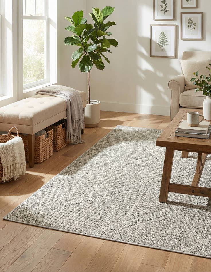 Detail image of  4' 1 x 6' 1  Washable Lattice Indoor / Outdoor Rug