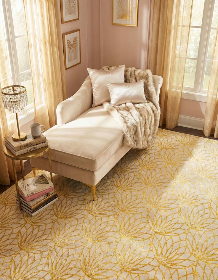 Detail image of 9' x 12'  Marilyn Monroe™ Glam Dahlia Rug